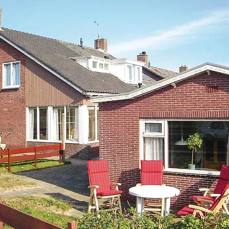 Holiday home De Vissende Beer Egmond aan Zee